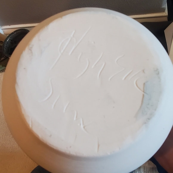 Vintage High (hyh) Elk Soiux handmade southwest vase. Pottrey. Signed - Picture 7 of 8